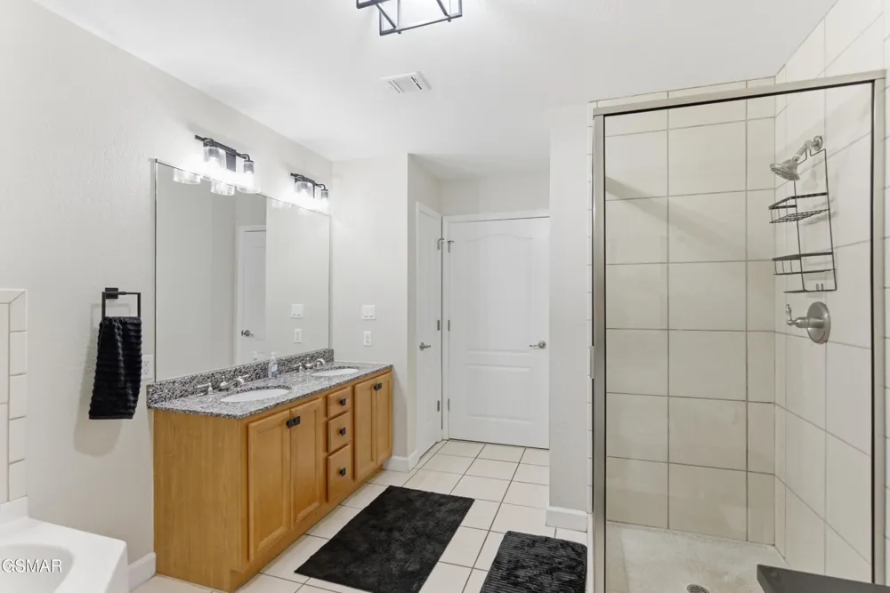 124 Plaza Drive #1104 Pigeon Forge, TN 37863