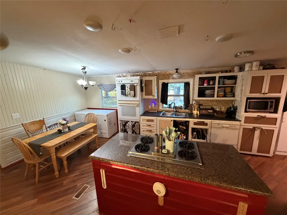 2202 John Dahl Avenue Pawhuska, OK 74056