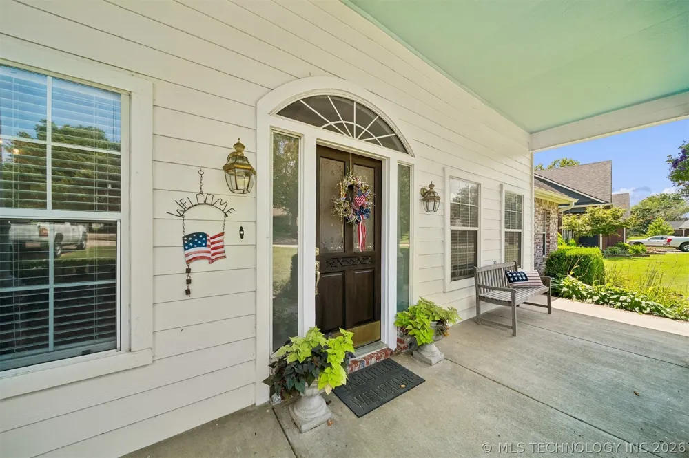 1406 NE Oakridge Drive Claremore, OK 74017