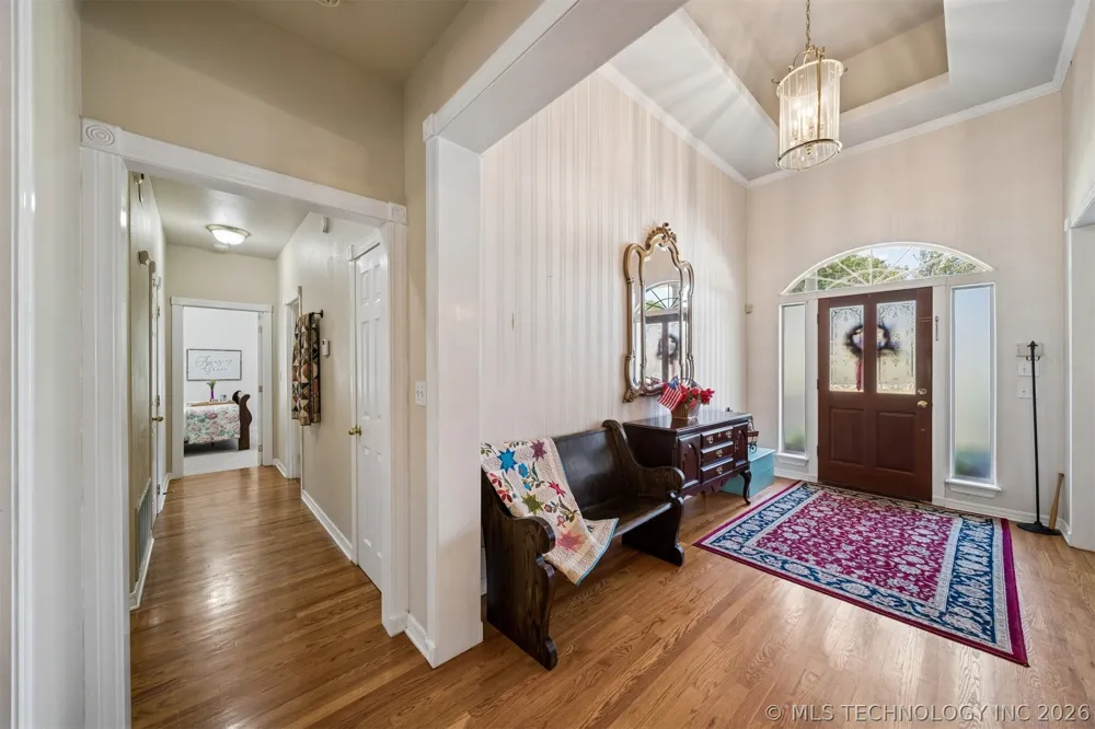 1406 NE Oakridge Drive Claremore, OK 74017