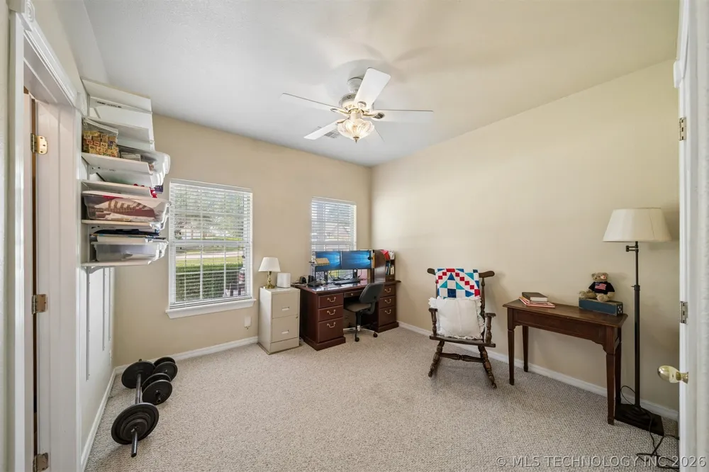 1406 NE Oakridge Drive Claremore, OK 74017