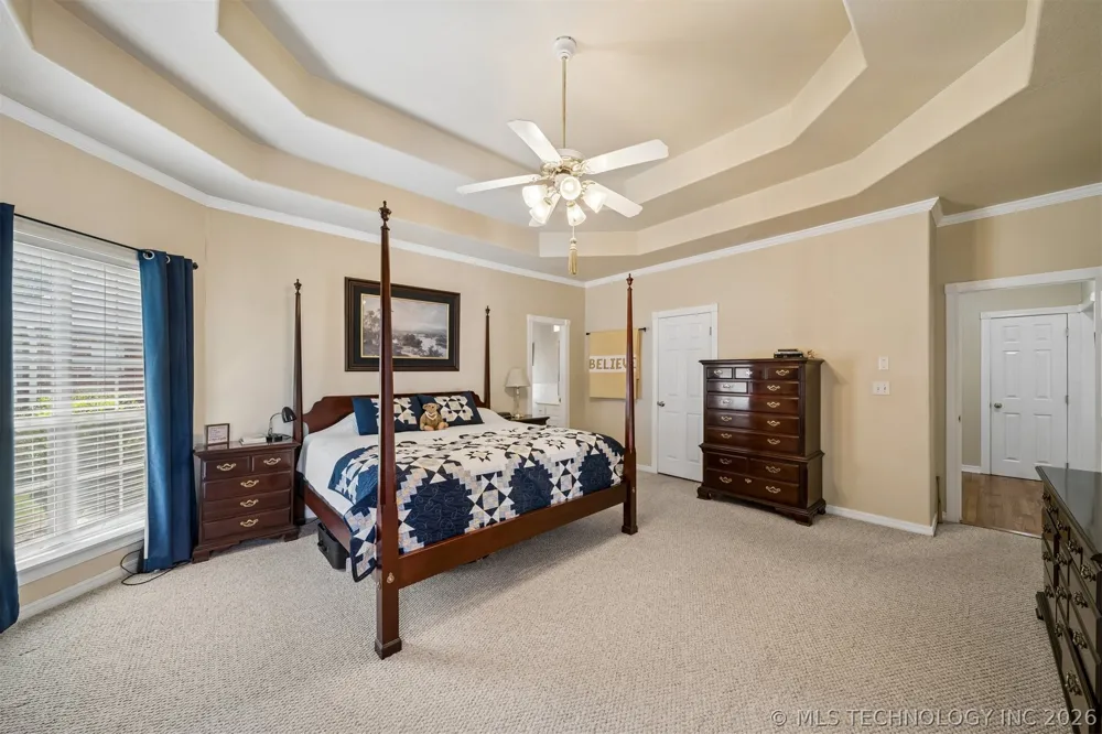 1406 NE Oakridge Drive Claremore, OK 74017