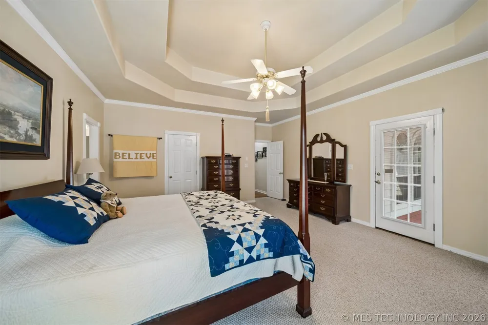 1406 NE Oakridge Drive Claremore, OK 74017