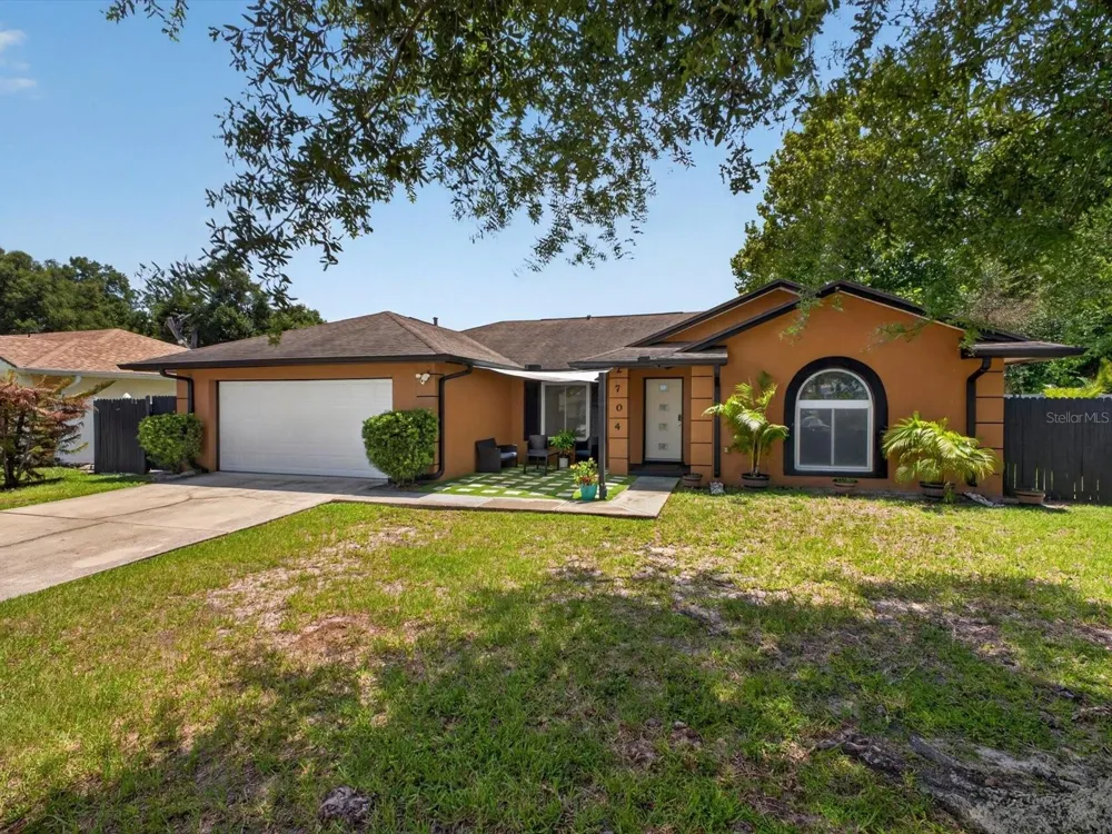 2704 MUSCATELLO STREET Orlando, FL 32837