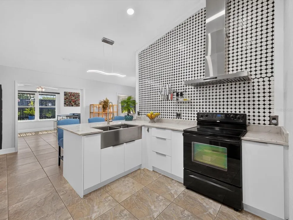 2704 MUSCATELLO STREET Orlando, FL 32837