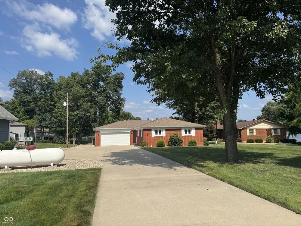 205 W Oneida Trail Greensburg, IN 47240