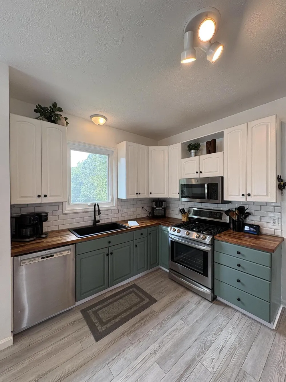 1694 Leisure Court Dorr, MI 49323