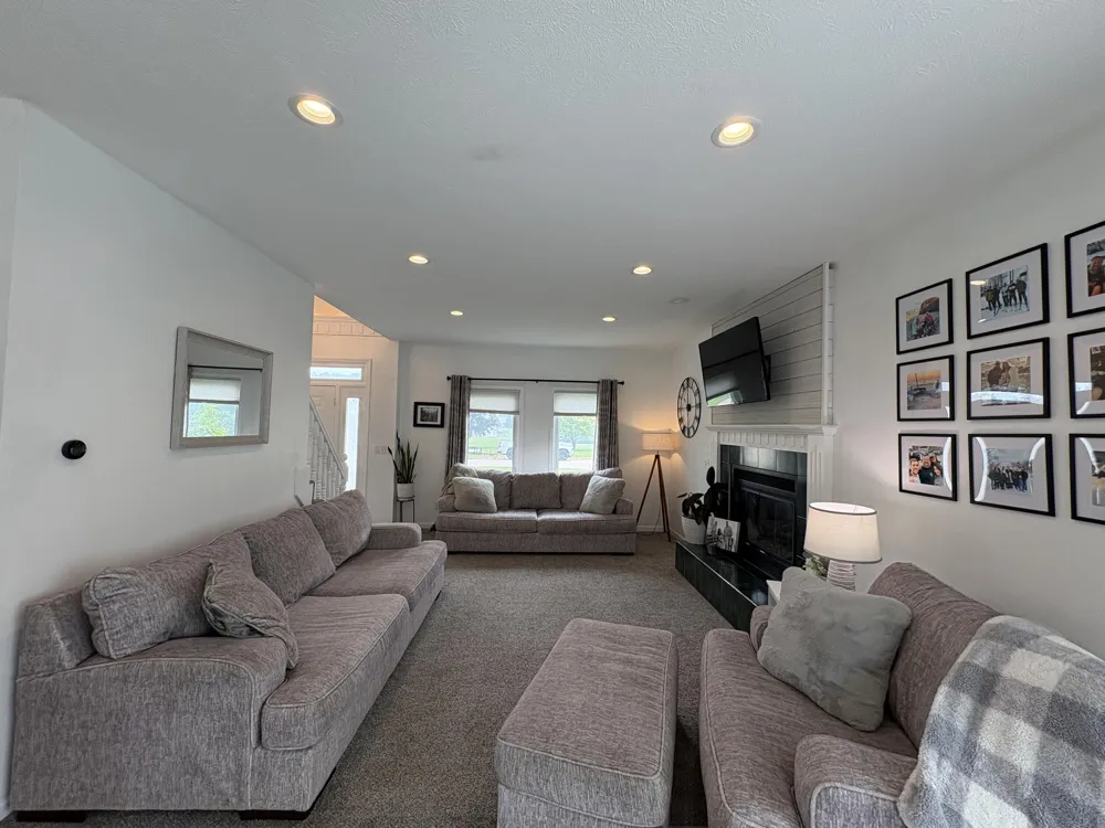 1694 Leisure Court Dorr, MI 49323