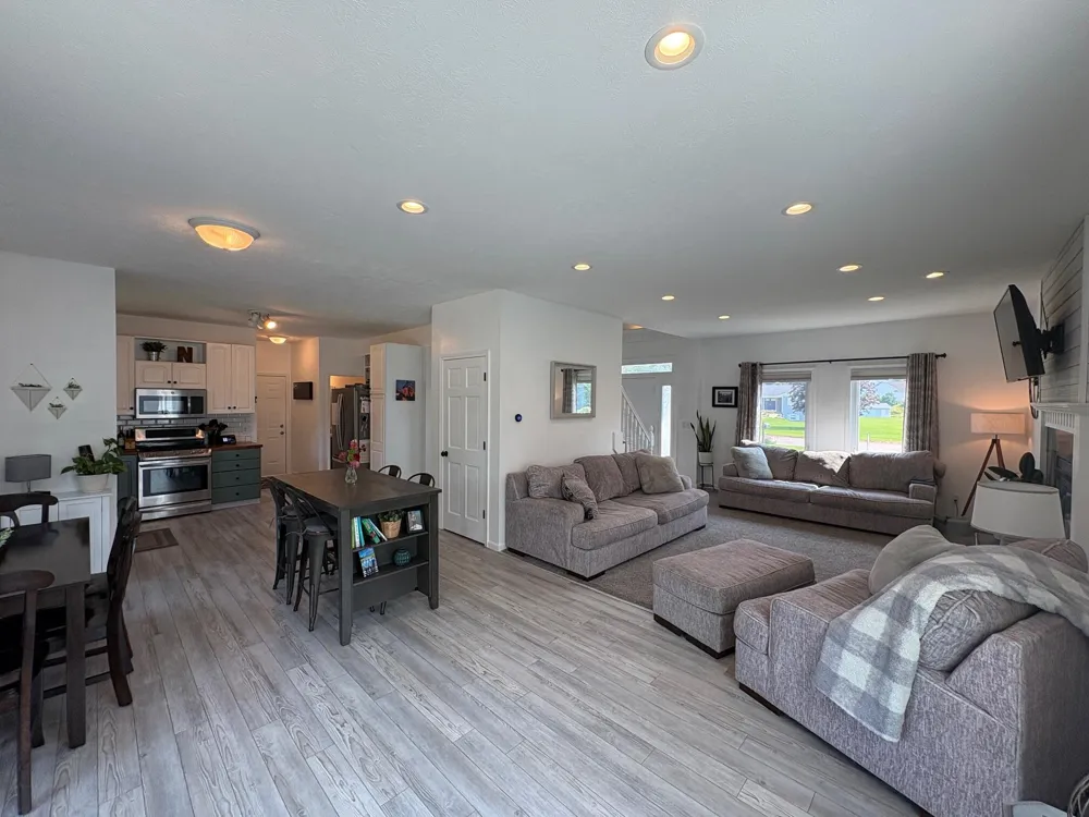 1694 Leisure Court Dorr, MI 49323