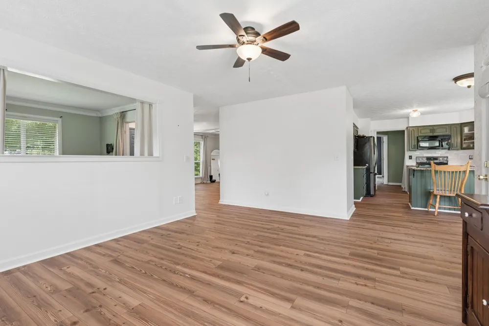 1214 Hollis Terrace Cottontown, TN 37048
