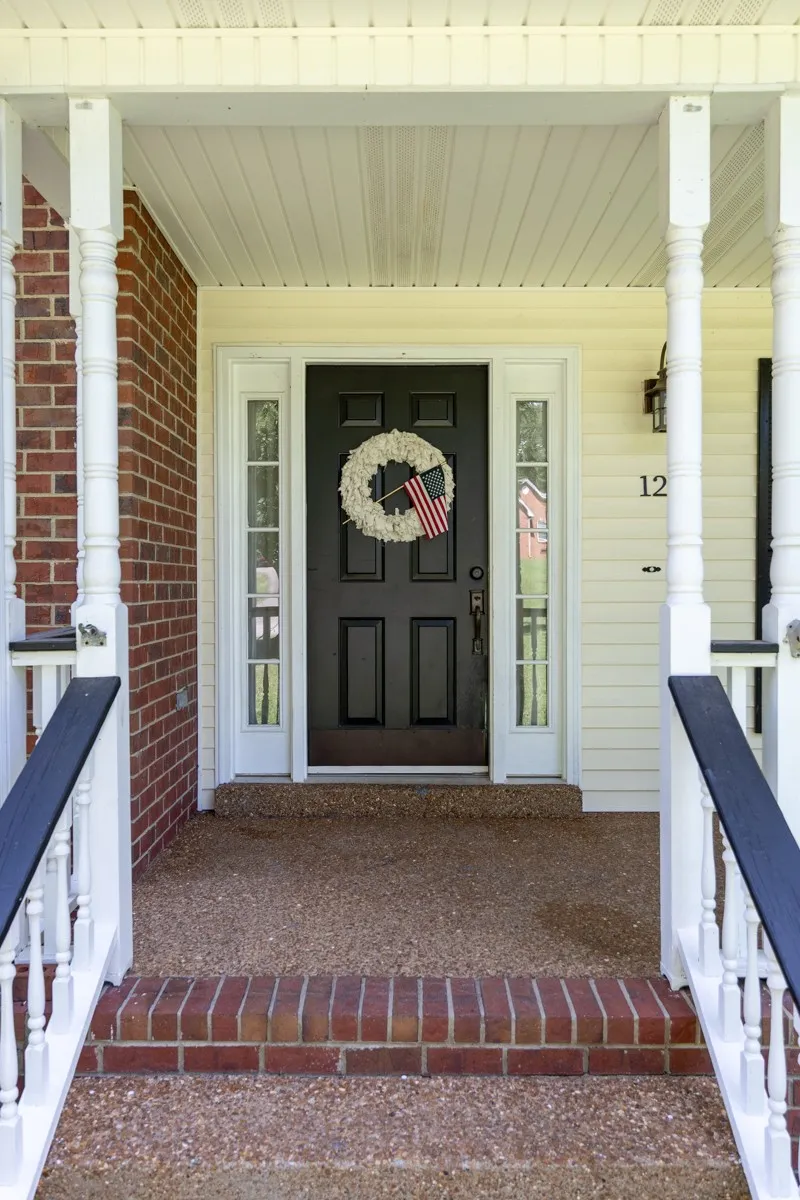 1214 Hollis Terrace Cottontown, TN 37048