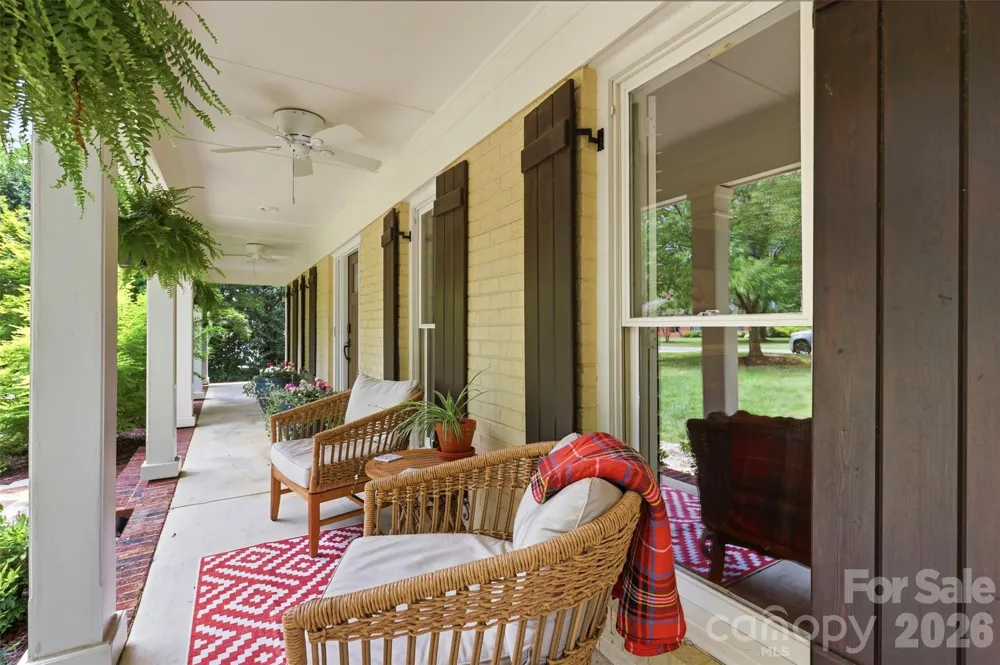 170 S Kimberly Road Davidson, NC 28036