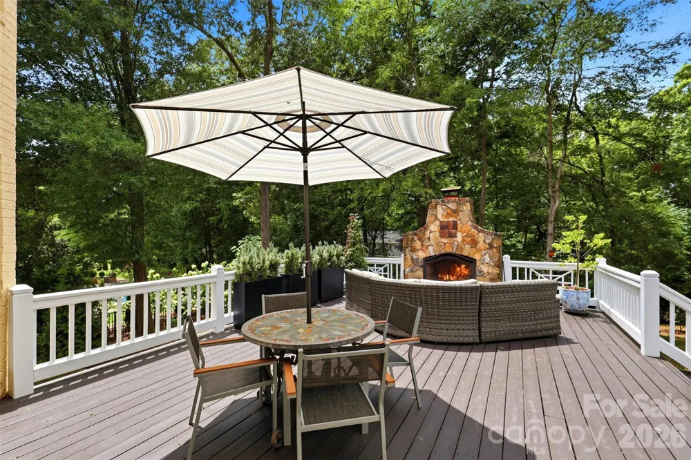 170 S Kimberly Road Davidson, NC 28036