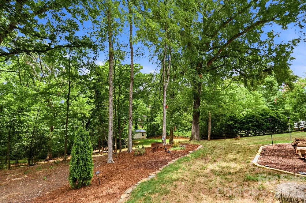 170 S Kimberly Road Davidson, NC 28036