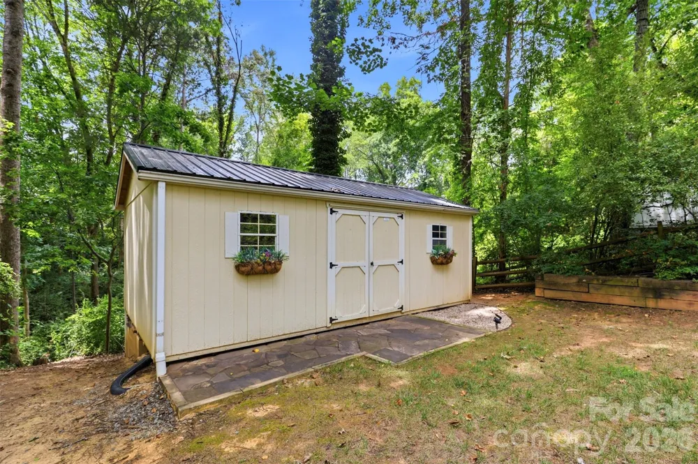 170 S Kimberly Road Davidson, NC 28036
