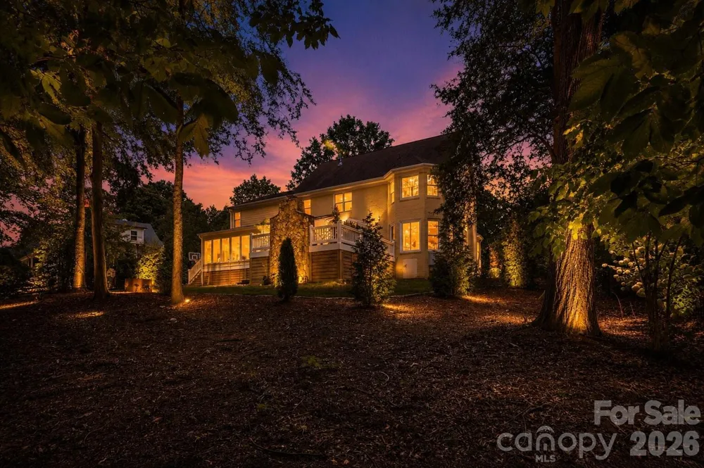 170 S Kimberly Road Davidson, NC 28036