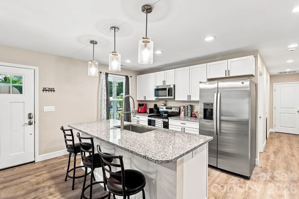 98 Dryid Hill Road Swannanoa, NC 28778