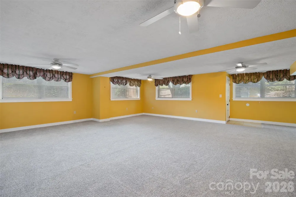 142 Country Club Drive Waynesville, NC 28786