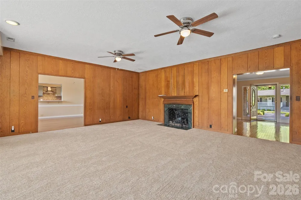 142 Country Club Drive Waynesville, NC 28786