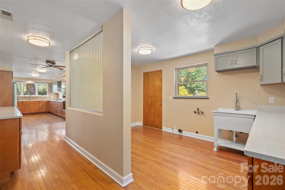 142 Country Club Drive Waynesville, NC 28786