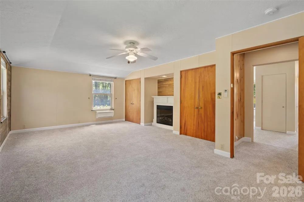 142 Country Club Drive Waynesville, NC 28786