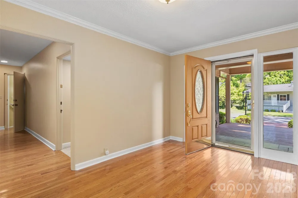 142 Country Club Drive Waynesville, NC 28786