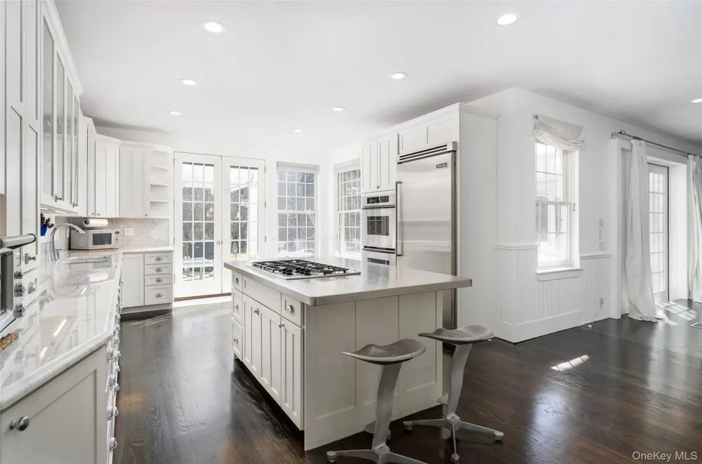 3 Polo Grounds Lane East Quogue, NY 11942
