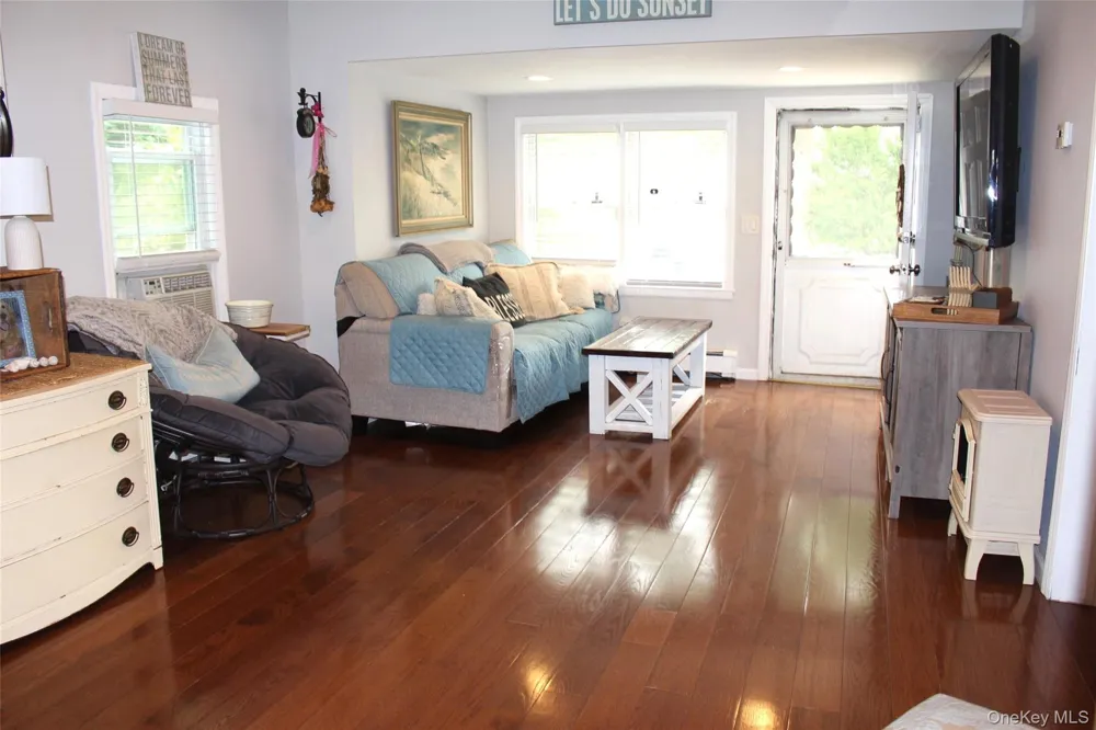63 Smith Street Sayville, NY 11782