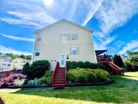 60 Peach Place