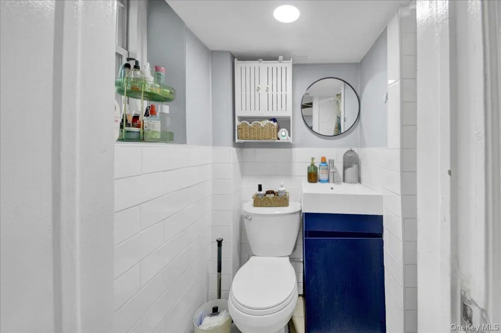 1804 Seminole Avenue Bronx, NY 10461