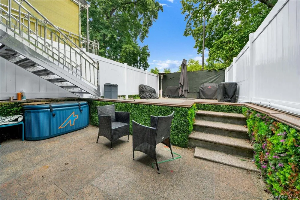 1804 Seminole Avenue Bronx, NY 10461