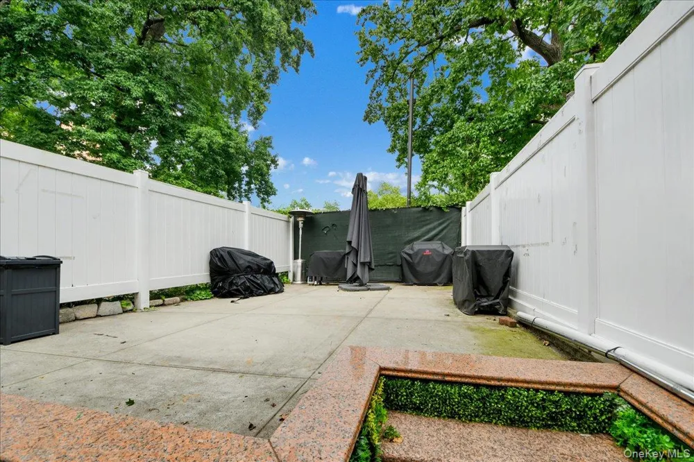 1804 Seminole Avenue Bronx, NY 10461
