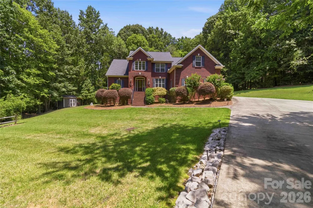 280 Catawba Crest Lane Lake Wylie, SC 29710