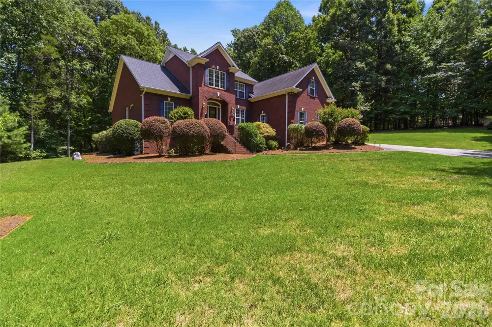 280 Catawba Crest Lane Lake Wylie, SC 29710