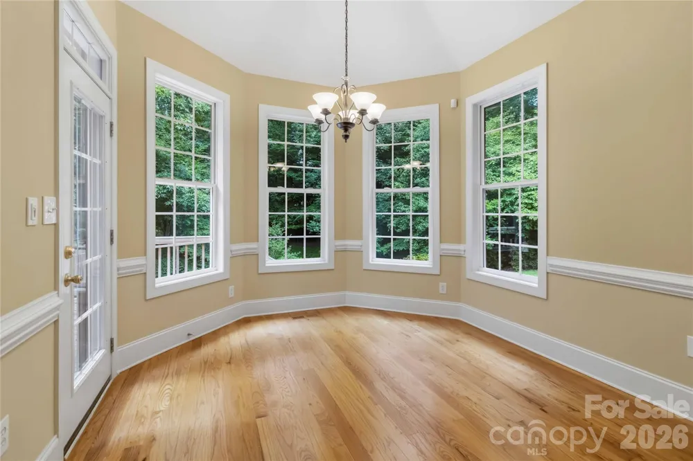 280 Catawba Crest Lane Lake Wylie, SC 29710