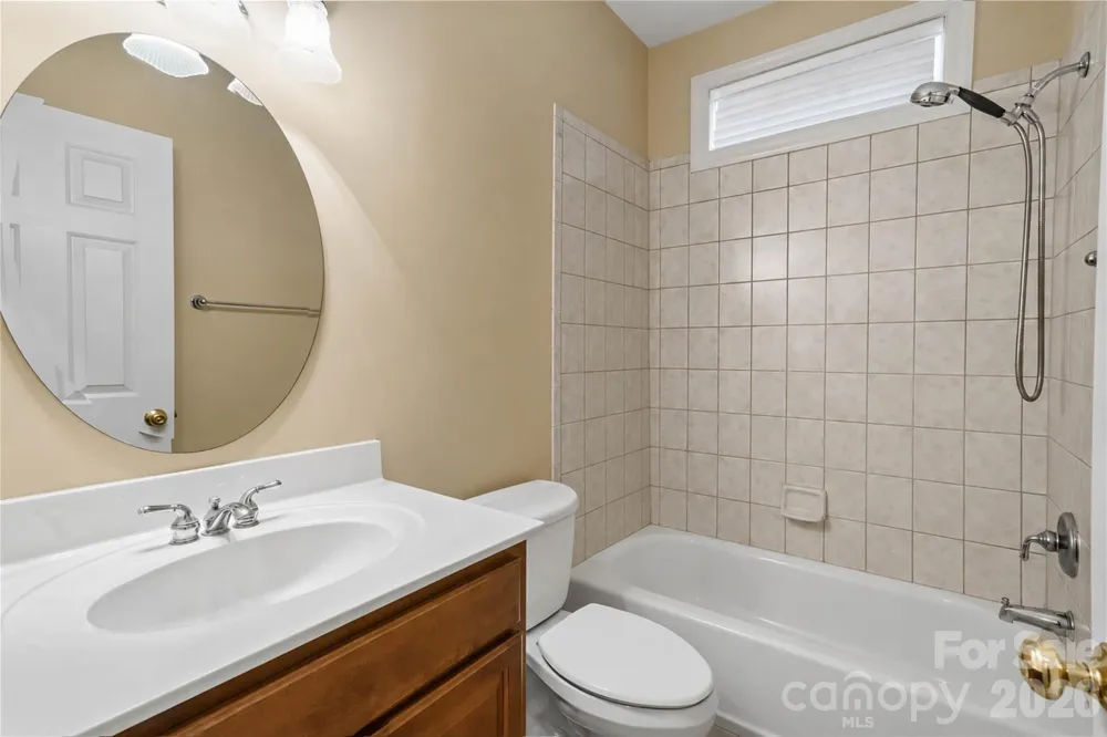 280 Catawba Crest Lane Lake Wylie, SC 29710