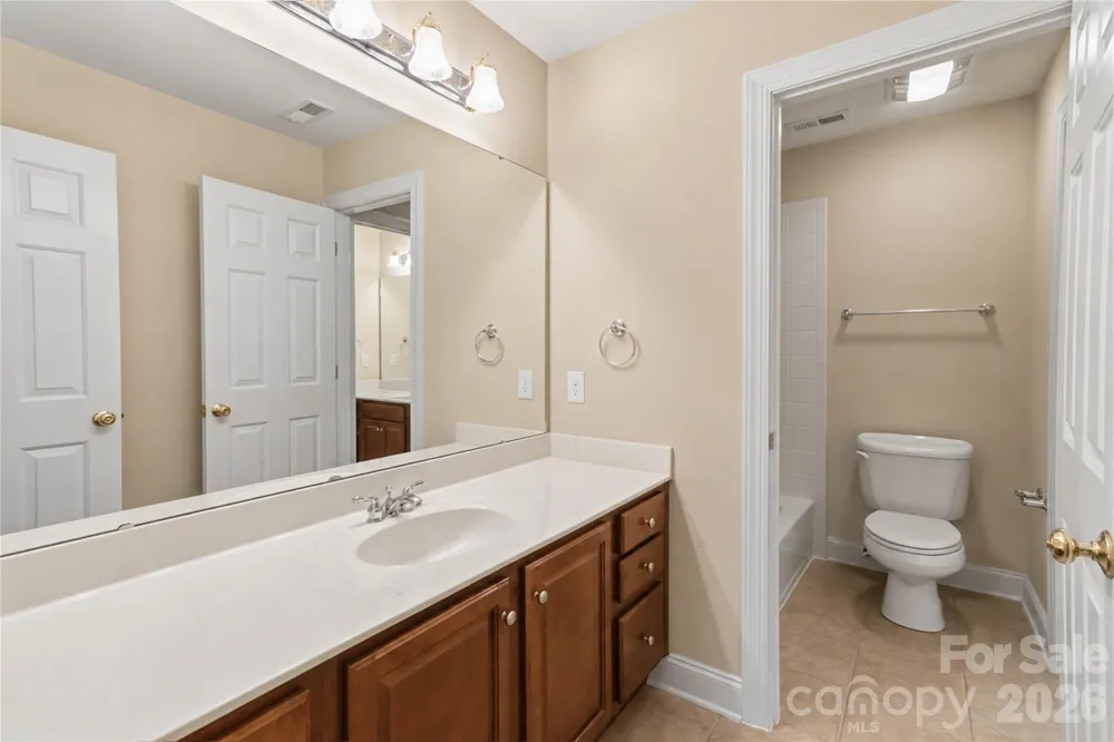 280 Catawba Crest Lane Lake Wylie, SC 29710