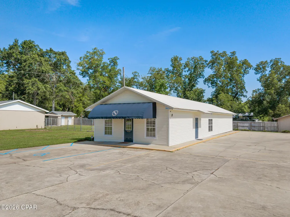 1552 Brickyard Road Chipley, FL 32428