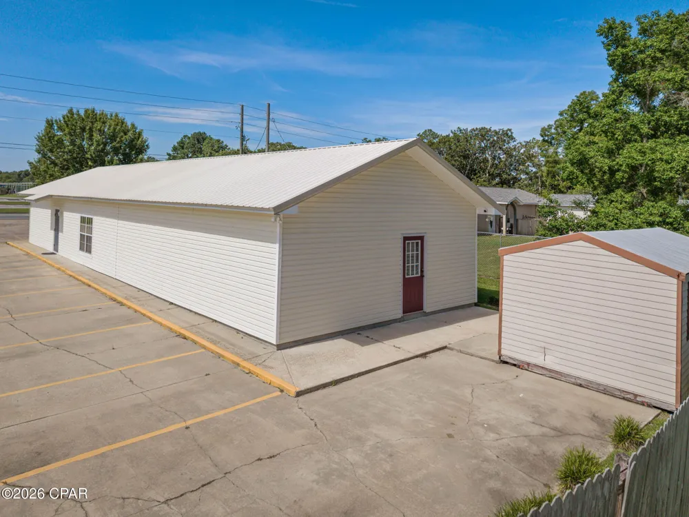 1552 Brickyard Road Chipley, FL 32428
