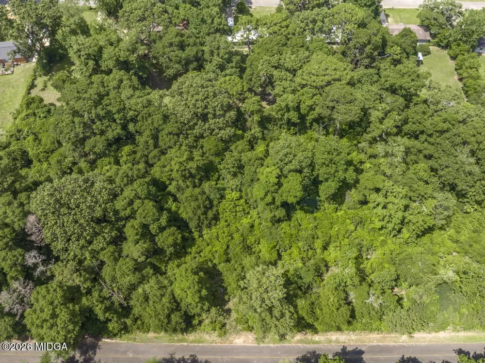 203 Hickory Drive Perry, GA 31069