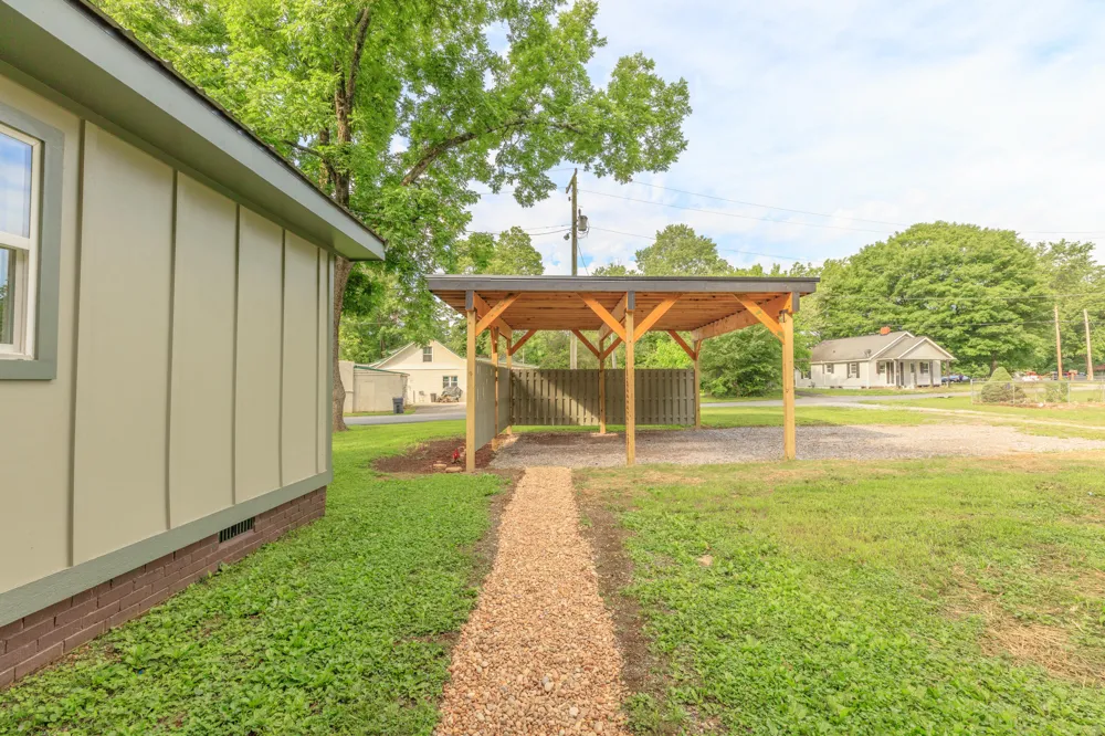 912 S Chattanooga Street LaFayette, GA 30728