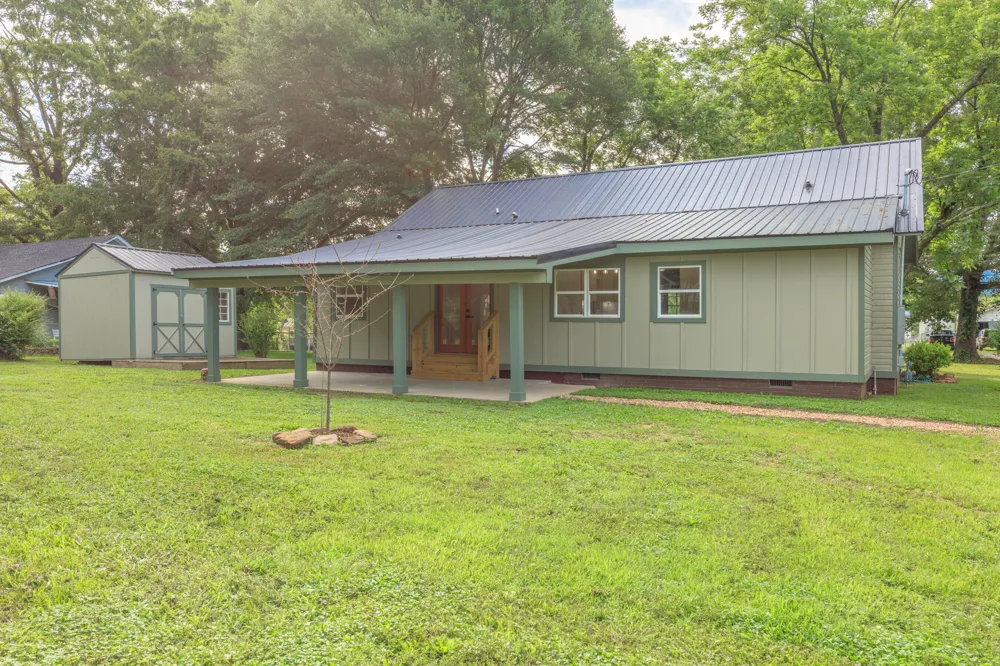 912 S Chattanooga Street LaFayette, GA 30728