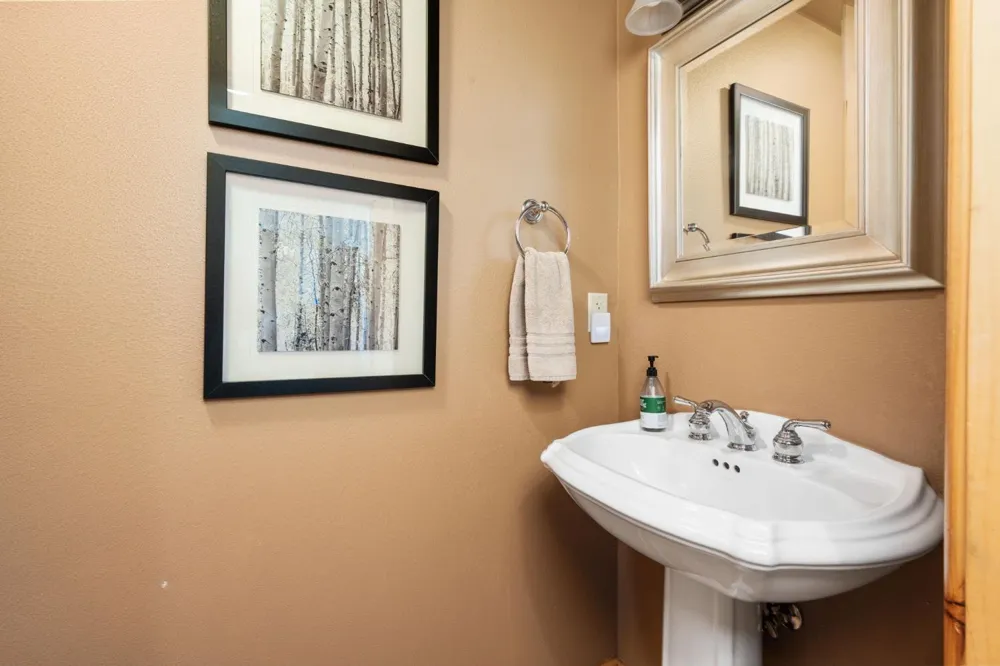42331 Granite Rim Shaver Lake, CA 93664