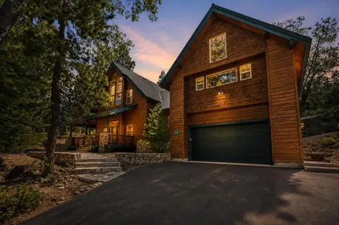 42331 Granite Rim
