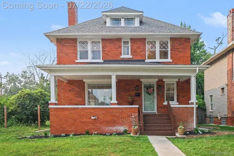 862 Atkinson Street