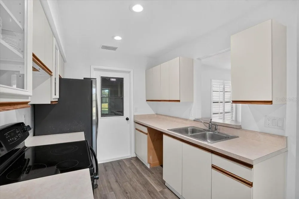 631 FOXWOOD BOULEVARD #256 Englewood, FL 34223
