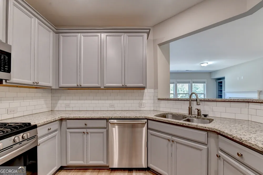 1246 Foxcroft LN Cumming, GA 30041