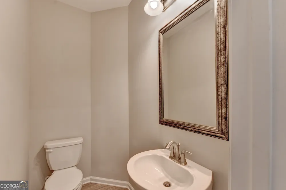 1246 Foxcroft LN Cumming, GA 30041