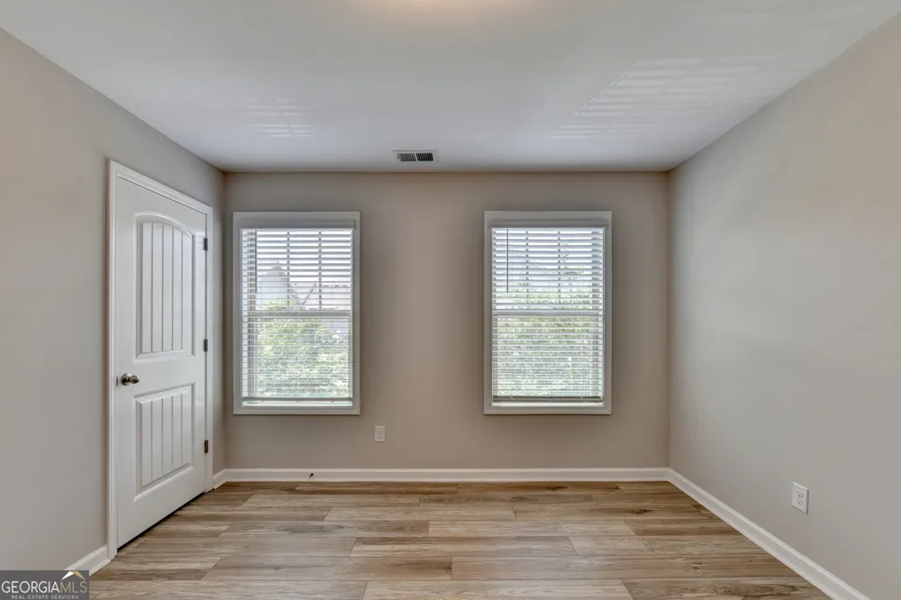 1246 Foxcroft LN Cumming, GA 30041