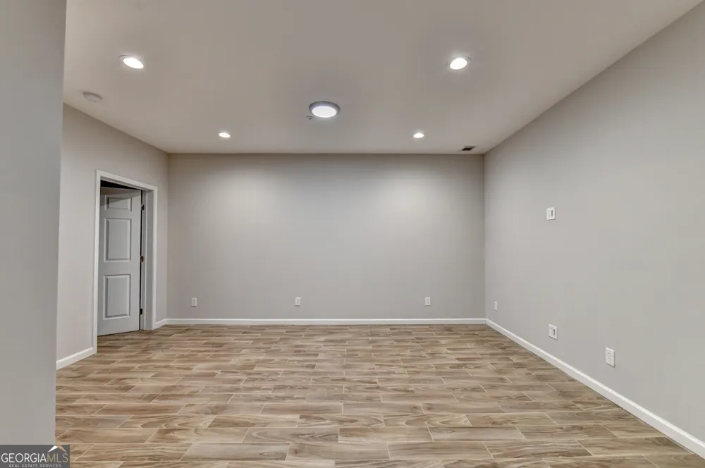 1246 Foxcroft LN Cumming, GA 30041